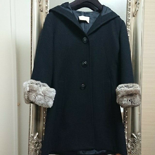 M-premier(エムプルミエ)のアニベールエトワール  ウールコート 美品  フォクシー チェスティ レディースのジャケット/アウター(ロングコート)の商品写真