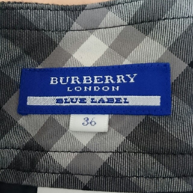 BURBERRY BLUE LABEL(バーバリーブルーレーベル)のBURBERRY バーバリー ブルーレーベル  プリーツ スカート レディースのスカート(ミニスカート)の商品写真