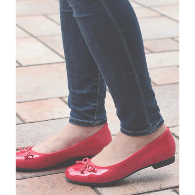 値下げ！【LibertyDoll】リバティードール フラットバレエパンプス 赤  レディースの靴/シューズ(ハイヒール/パンプス)の商品写真