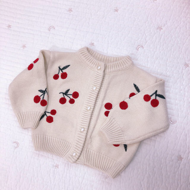 Bonpoint(ボンポワン)のさくらんぼ 刺繍 カーディガン 80.90 キッズ/ベビー/マタニティのキッズ服女の子用(90cm~)(カーディガン)の商品写真