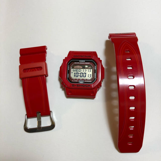 G-SHOCK(ジーショック)のG-SHOCK G-LIDE GLX-5600 赤 レッド メンズの時計(腕時計(デジタル))の商品写真
