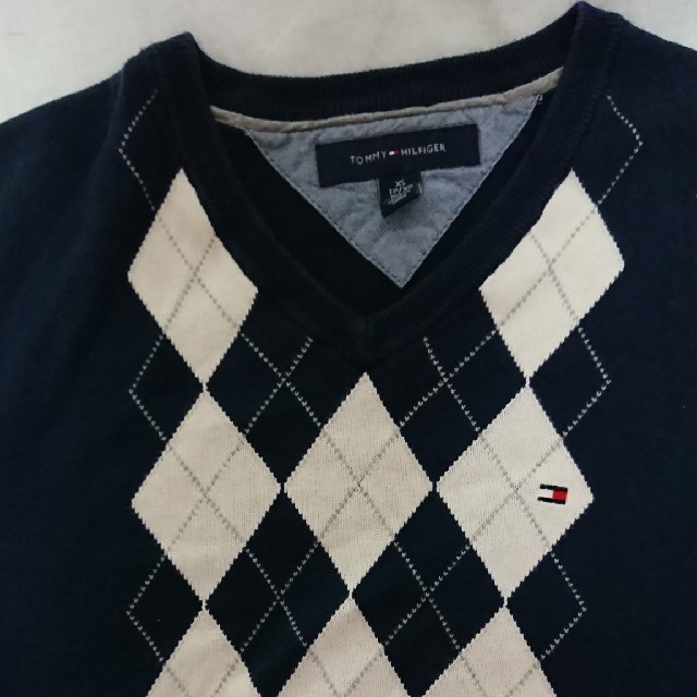 TOMMY HILFIGER(トミーヒルフィガー)のたかちゃん様　専用　TOMMY HILFIGER Vネックニット メンズのトップス(ニット/セーター)の商品写真