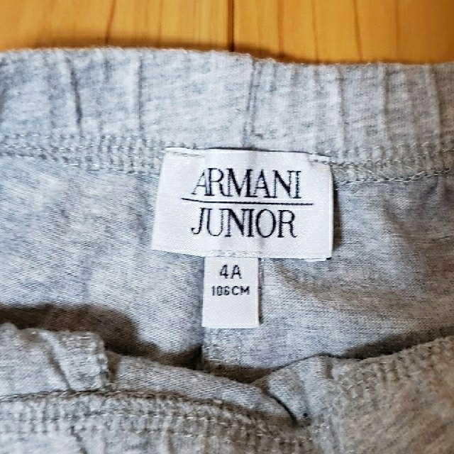 ARMANI JUNIOR(アルマーニ ジュニア)の80.短パンセット　106 キッズ/ベビー/マタニティのキッズ服男の子用(90cm~)(パンツ/スパッツ)の商品写真