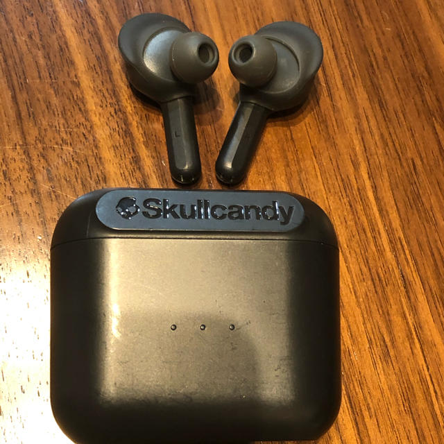 Skullcandy(スカルキャンディ)のスカルキャンディ　Bluetooth イヤホン スマホ/家電/カメラのオーディオ機器(ヘッドフォン/イヤフォン)の商品写真