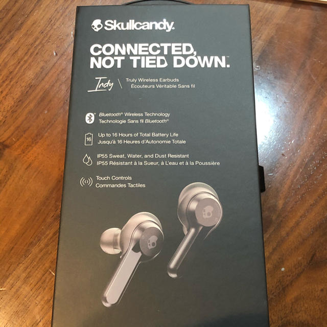 Skullcandy(スカルキャンディ)のスカルキャンディ　Bluetooth イヤホン スマホ/家電/カメラのオーディオ機器(ヘッドフォン/イヤフォン)の商品写真