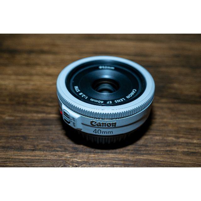 Canon(キヤノン)のCanon EF40mm F2.8 STM スマホ/家電/カメラのカメラ(レンズ(単焦点))の商品写真