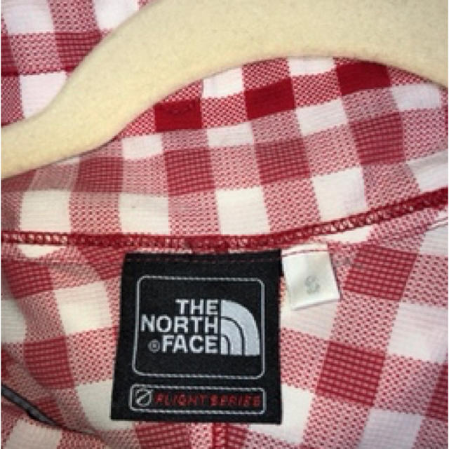 THE NORTH FACE(ザノースフェイス)のかもめさん専用　the north face アウター　値下げ中 レディースのジャケット/アウター(ナイロンジャケット)の商品写真