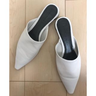 ザラ(ZARA)の☆美品☆ ZARA ザラ サンダル 37 ホワイト(サンダル)