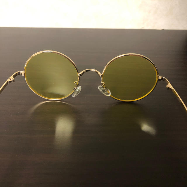 カラーレンズサングラス　イエロー メンズのファッション小物(サングラス/メガネ)の商品写真
