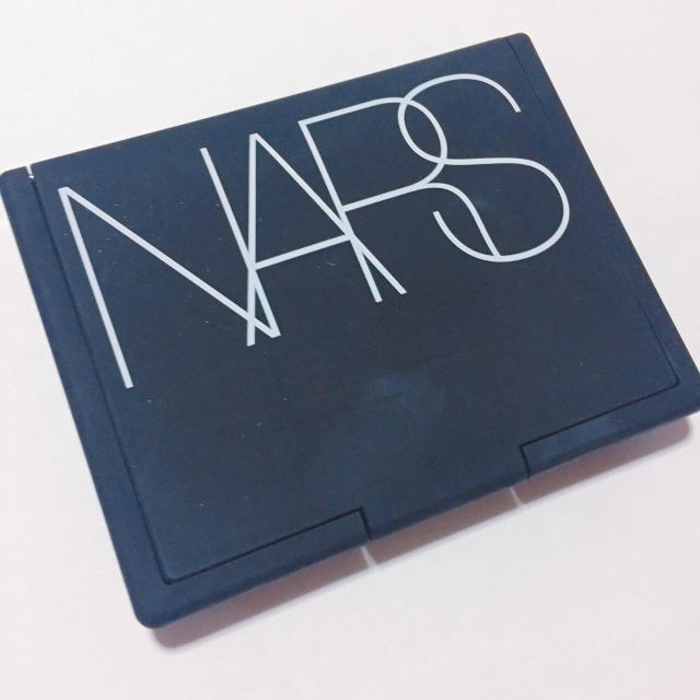 NARS(ナーズ)の❣️中古❣️NARS セッティングパウダー プレストN コスメ/美容のベースメイク/化粧品(フェイスパウダー)の商品写真