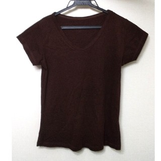 VネックTシャツ  Mサイズ   ブラウン(Tシャツ(半袖/袖なし))