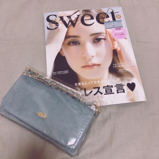 アーカー(AHKAH)のsweet 12月号 増刊 AHKAH チェーンつきおしゃれ長財布 セブン限定(財布)