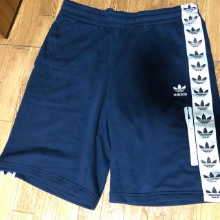 アディダス(adidas)のadidas originals ハーフパンツ(ショートパンツ)