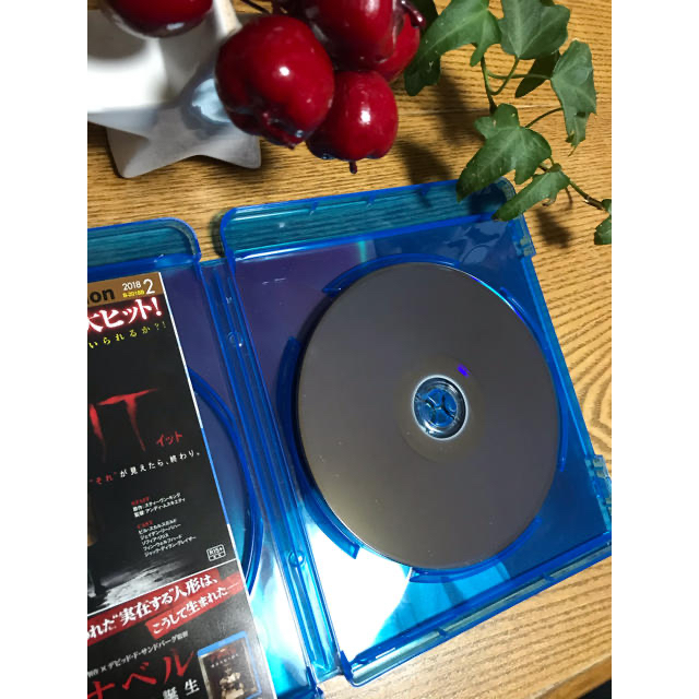 ほぼ新品 Blu-ray 初回仕様 セル版【IT イット それが見えたら終わり】 エンタメ/ホビーのDVD/ブルーレイ(外国映画)の商品写真