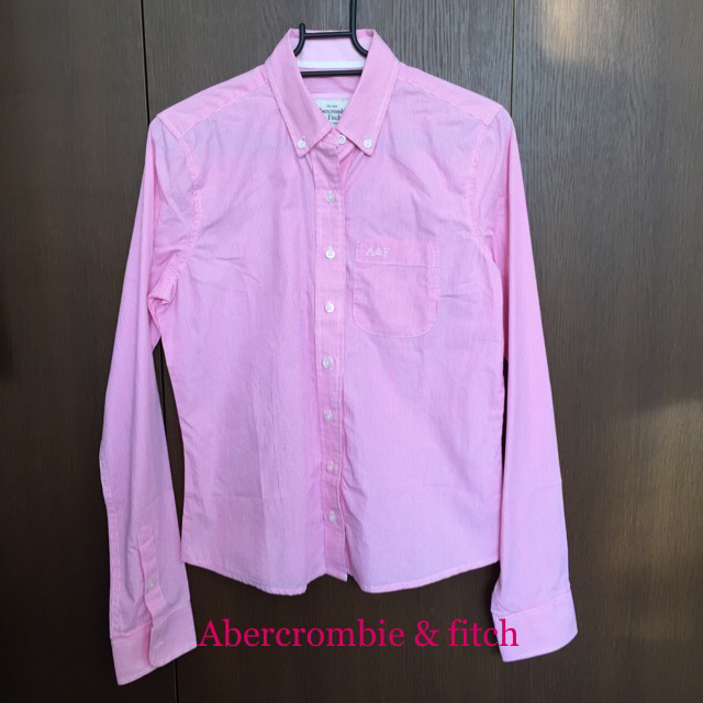 Abercrombie&Fitch(アバクロンビーアンドフィッチ)のアバクロ♡ストライプボタンダウンのシャツ レディースのトップス(シャツ/ブラウス(長袖/七分))の商品写真