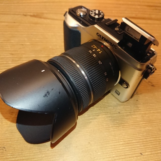 オリンパスE-PL2 パナソニック14-42mm/F3.5-5.6カメラ