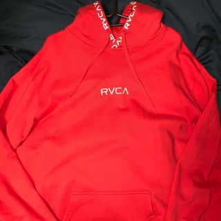 ルーカ(RVCA)のRVCA ロゴ　パーカー　赤(パーカー)