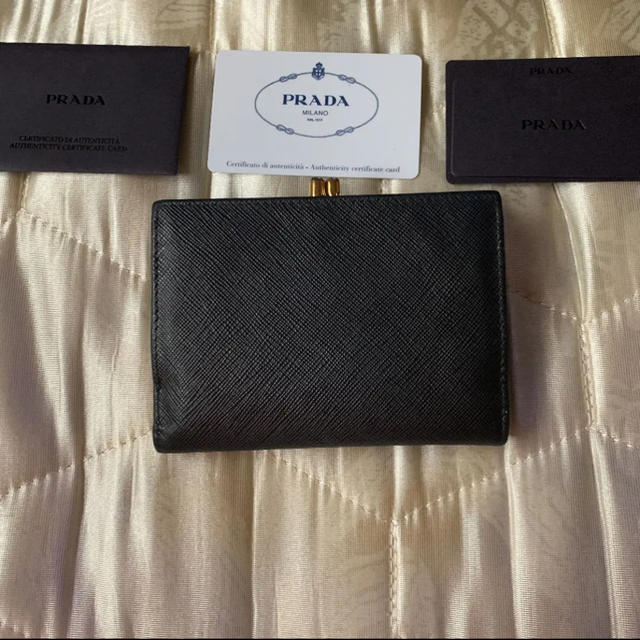 値下げ！PRADA 美品！3つ折り財布