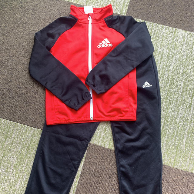 adidas(アディダス)のアディダス ジャージセット(@robin@様専用) キッズ/ベビー/マタニティのキッズ服男の子用(90cm~)(その他)の商品写真