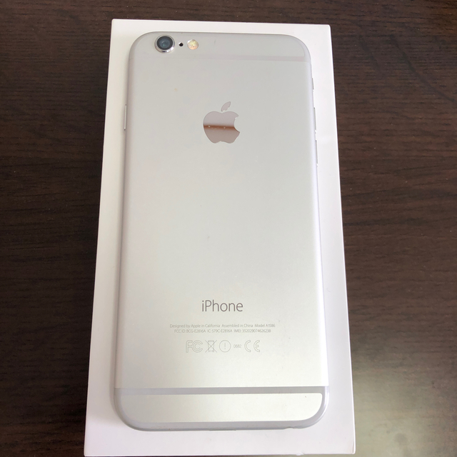 Apple(アップル)のiPhone6 16G ソフトバンク シルバー スマホ/家電/カメラのスマートフォン/携帯電話(スマートフォン本体)の商品写真