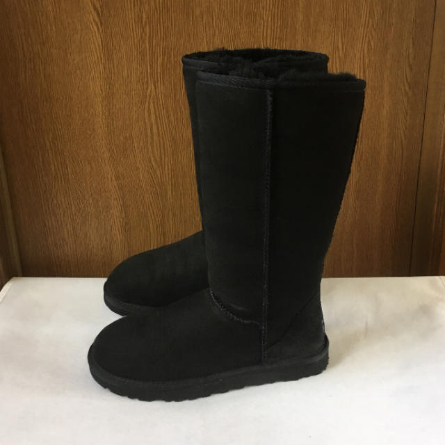 UGG(アグ)の美品 UGG ブーツ レディースの靴/シューズ(ブーツ)の商品写真