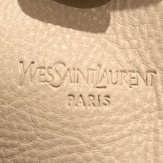 Saint Laurent(サンローラン)のサンローラン  ミューズバッグ使用数回 匿名配送追跡 掛け値無し売り切り最終価格 レディースのバッグ(ハンドバッグ)の商品写真