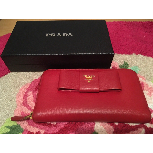 PRADA サフィアーノ フィオッコ (リボン) 長財布 レッド - 財布