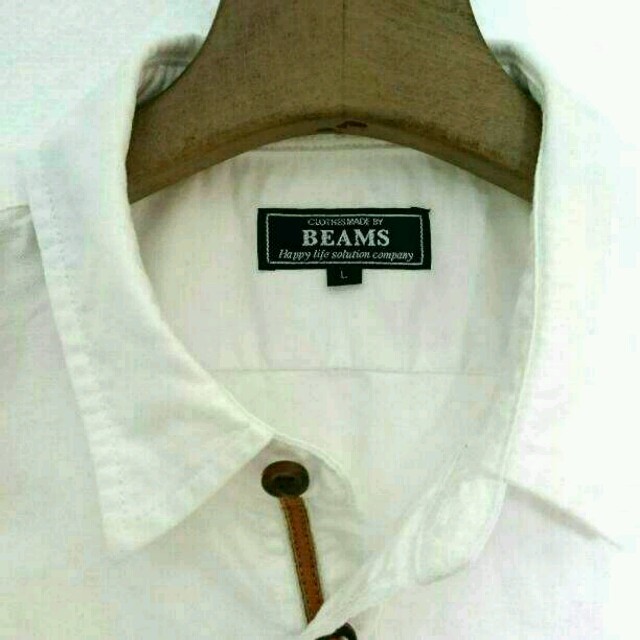 BEAMS(ビームス)の【BEAMS】レザーライン白シャツ メンズのトップス(シャツ)の商品写真