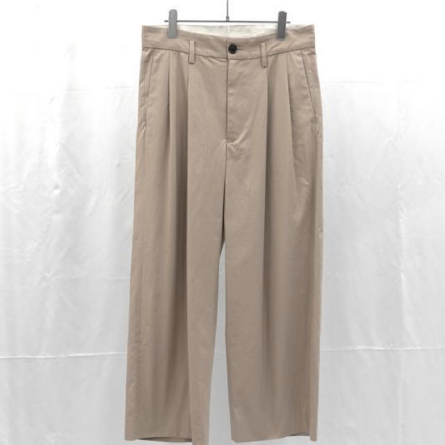 SUNSEA(サンシー)のuru 19ss cotton 2tuck pants メンズのパンツ(スラックス)の商品写真