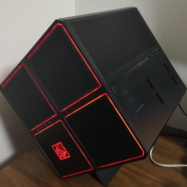 HP(ヒューレットパッカード)の【更に値下げ】【超美品】OMEN X by HP エクストリーム ゲーミングPC スマホ/家電/カメラのPC/タブレット(デスクトップ型PC)の商品写真