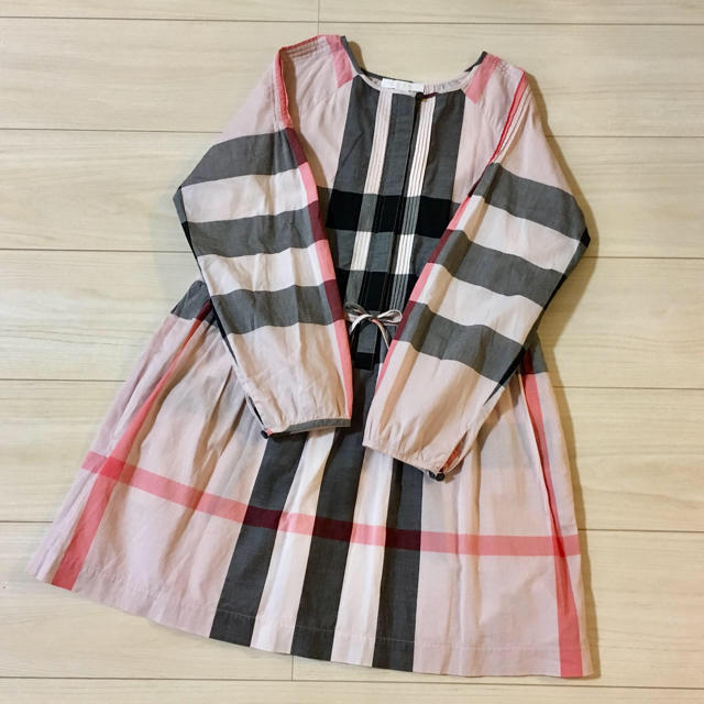 BURBERRY(バーバリー)の【極美品】BURBERRY CHILDREN ワンピース 10Y 140㎝ キッズ/ベビー/マタニティのキッズ服女の子用(90cm~)(ワンピース)の商品写真