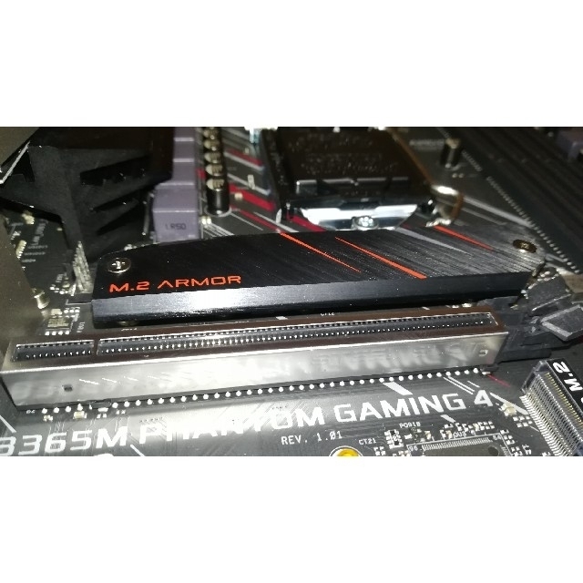 ASRock B365M Phantom Gaming 4 3