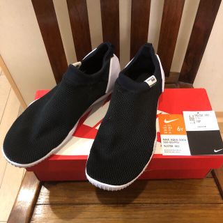 ナイキ(NIKE)のNIKE AQUA SOCK 360 キッズ　24cm(スニーカー)