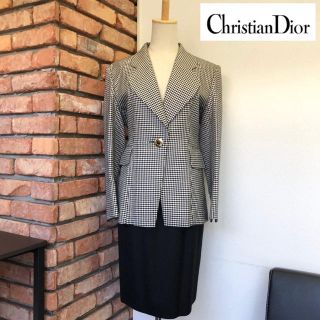 ディオール(Christian Dior) スーツ(レディース)の通販 74点 | クリスチャンディオールのレディースを買うならラクマ