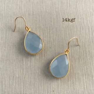 ライトブルーカルセドニーピアス(ピアス)