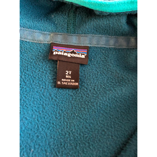 patagonia(パタゴニア)のパタゴニア フリース 2T キッズ/ベビー/マタニティのベビー服(~85cm)(ジャケット/コート)の商品写真