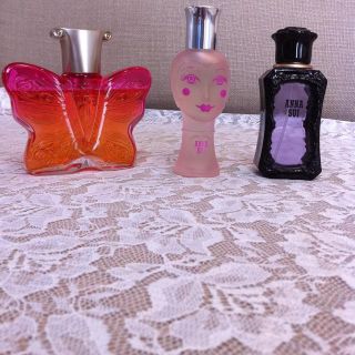 アナスイ(ANNA SUI)の年末大SALE！！大幅値下(香水(女性用))