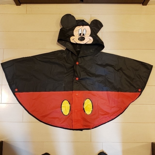 Disney(ディズニー)のキャラPON ミッキー レインポンチョ 85-95cm キッズ/ベビー/マタニティのこども用ファッション小物(レインコート)の商品写真