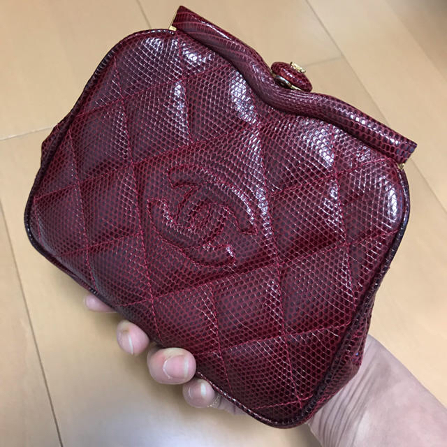 CHANEL リザード チェーンベルト ポーチ バッグ