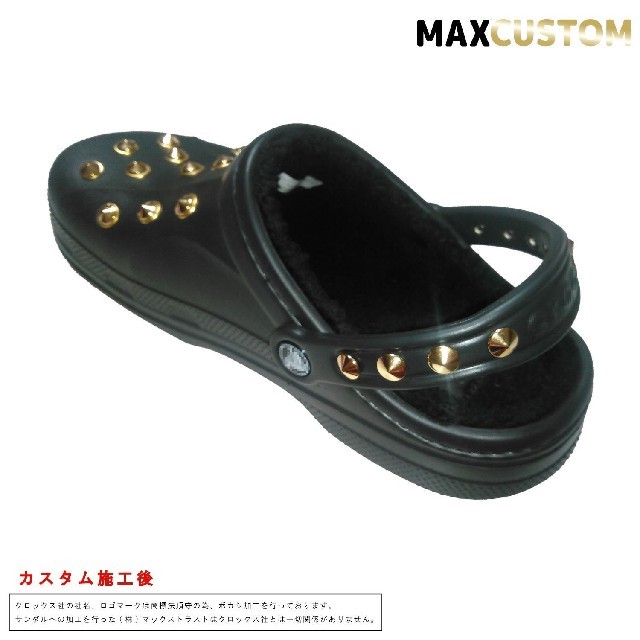 crocs(クロックス)のクロックス crocs パンク カスタム 黒 金 ボア付 サイズ22～27 新品 メンズの靴/シューズ(サンダル)の商品写真