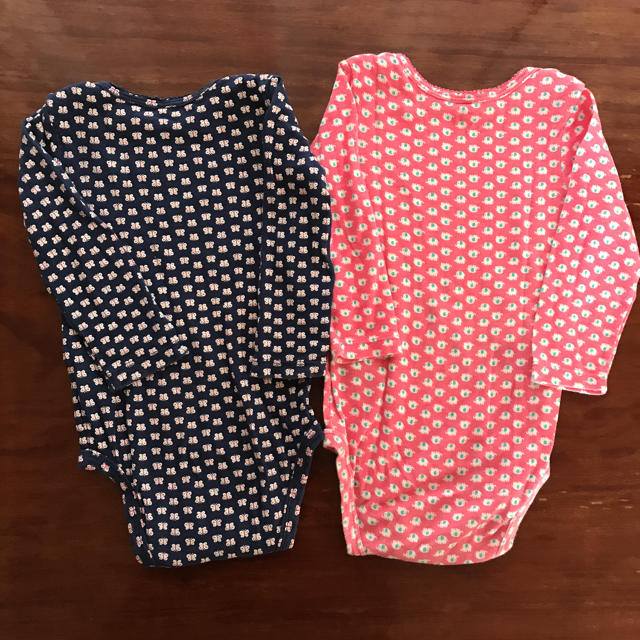 carter's(カーターズ)のカーターズ  二枚セット　長袖　90 女の子 キッズ/ベビー/マタニティのキッズ服女の子用(90cm~)(下着)の商品写真