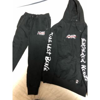 ルーカ(RVCA)の龍様　専用(パーカー)