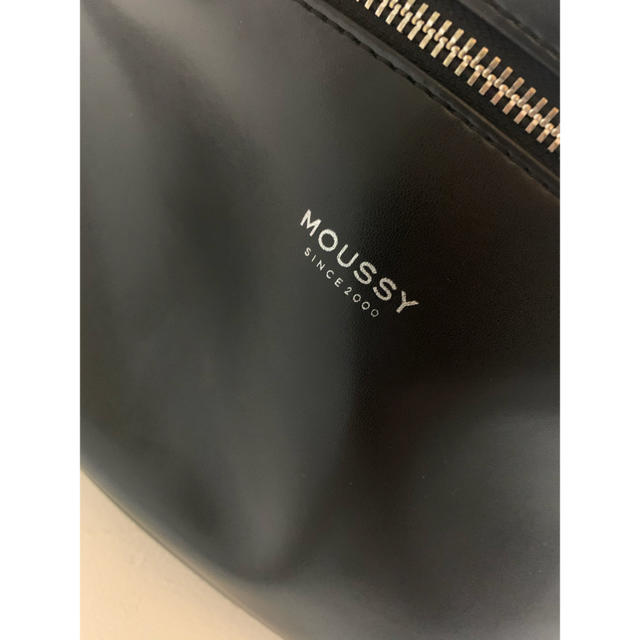 moussy(マウジー)のmoussyボディバッグ レディースのバッグ(ボディバッグ/ウエストポーチ)の商品写真