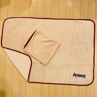 アムウェイ(Amway)のブランケット＆クッション　3つセット(おくるみ/ブランケット)