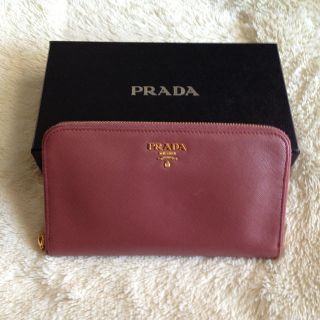 プラダ(PRADA)ののあ様お取り置き♡ PRADAの長財布(財布)