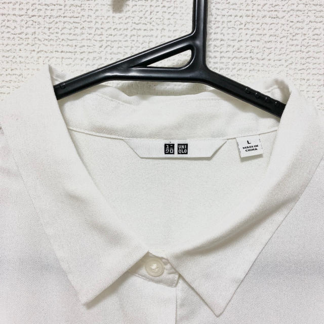 UNIQLO(ユニクロ)の【新品未使用】ユニクロ レーヨンブラウス Lサイズ レディースのトップス(シャツ/ブラウス(長袖/七分))の商品写真