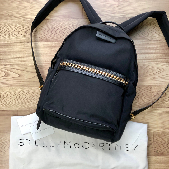 Stella McCartney(ステラマッカートニー)の新品 ステラマッカートニー  ファラベラ バックパック ロゴ ブラック レディースのバッグ(リュック/バックパック)の商品写真