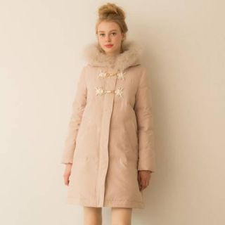 ジルバイジルスチュアート(JILL by JILLSTUART)の本日限定値下げ！リボン金具ダッフル風ダウンコート(ダウンコート)