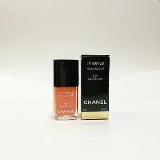 CHANEL(シャネル)のりりか様専用▼ CHANELヴェルニ 307 Orange Fizz  コスメ/美容のネイル(マニキュア)の商品写真