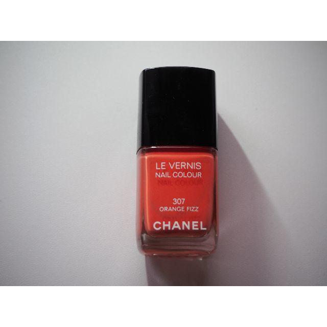 CHANEL(シャネル)のりりか様専用▼ CHANELヴェルニ 307 Orange Fizz  コスメ/美容のネイル(マニキュア)の商品写真